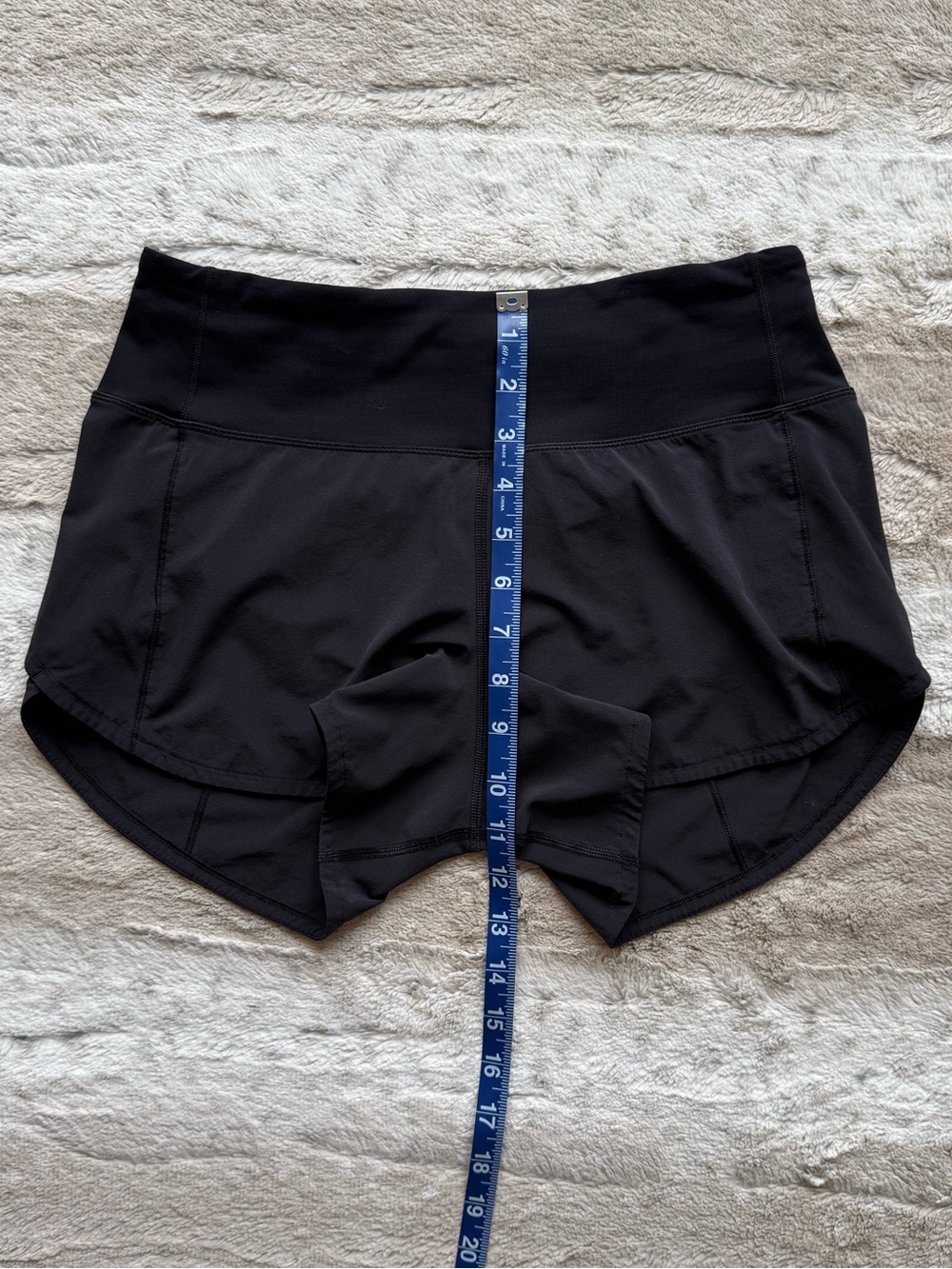 Lululemon Speed Up Mid-Rise Short
4" in Black Size 4 - Picture 11 of 16